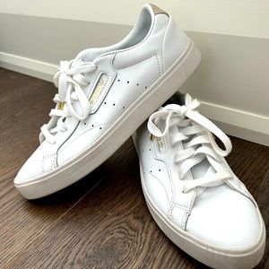 Adidas sleek sneakers - Size 8.5